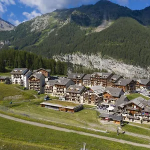 Appart hôtel Les Terrasses Du Soleil D'or By Infini Mountain
