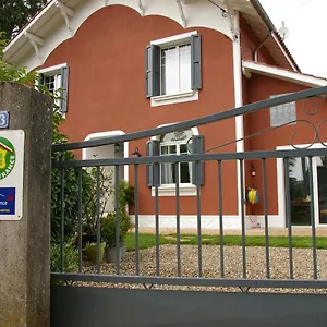 https://loustalet-danicette.midi-pyreneeshotels.com