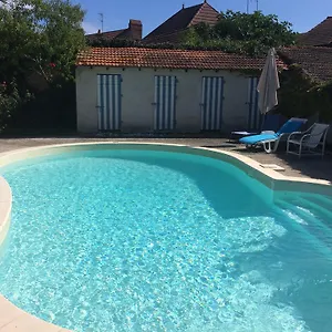 Bed & Breakfast D'hotes Et Roulotte Au Bonheur Du Parc, Le Breuil (Allier)